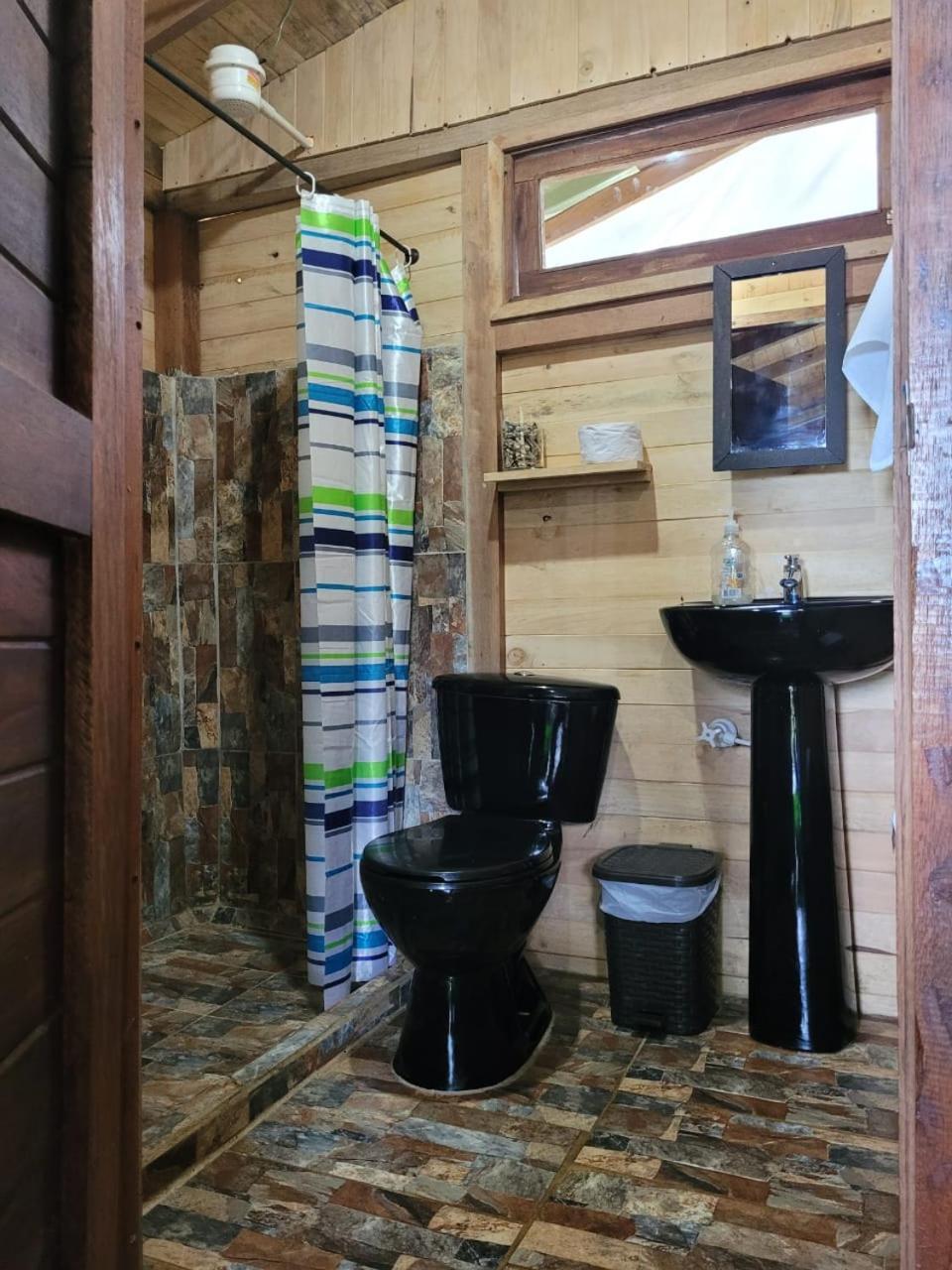En Medio Del Bosque Con Jacuzzi - Santa Elena Santa Elena (Antioquia)